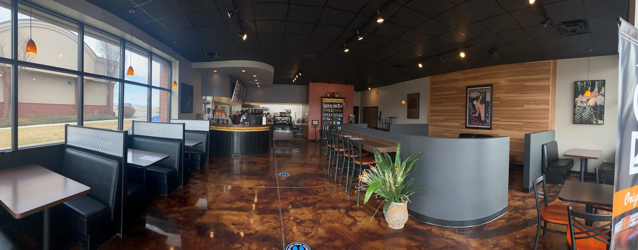Interior photo of Riverton on Bangerter Beans and Brews